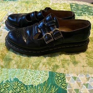 DOC MARTENS MARY JANES - size 7 but fits 8 best